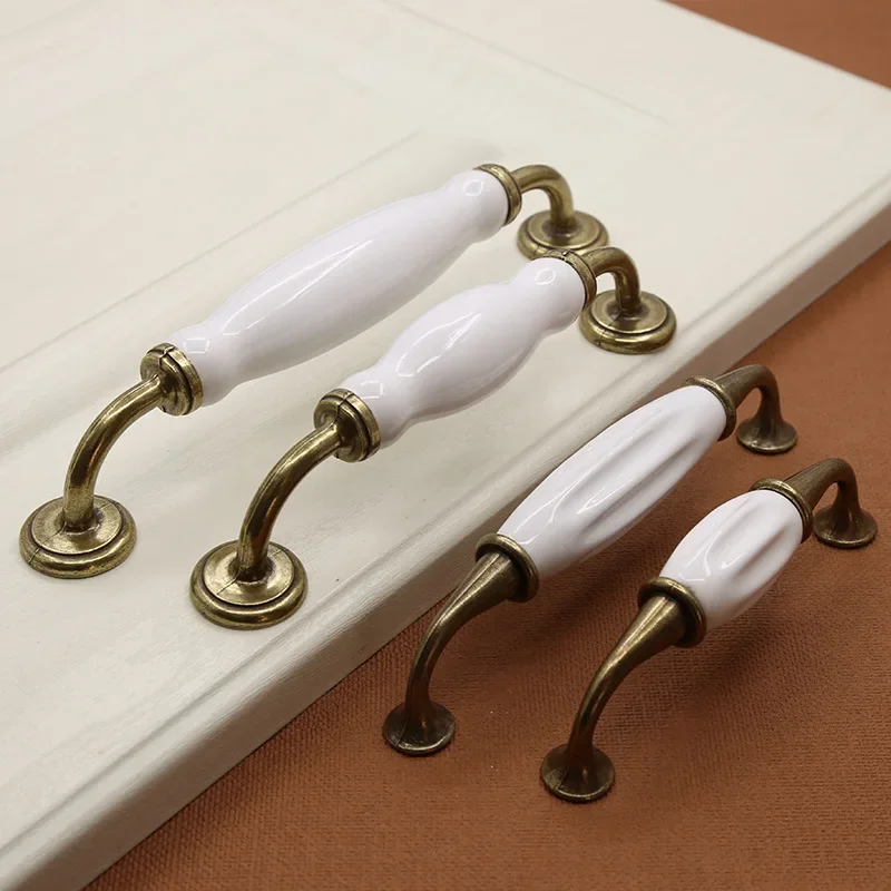 Europäischer Stil Zink legieru – Restoration Hardware Furniture Used Bewertung und Preis