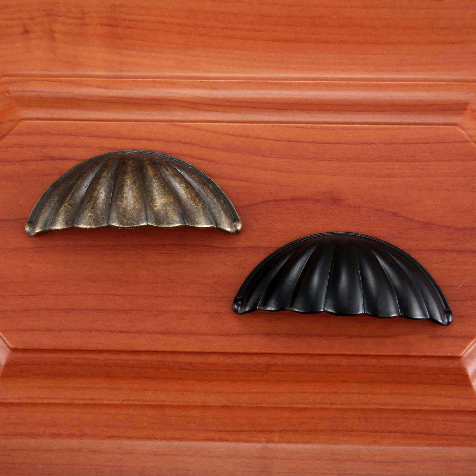 1 Stück Legierung Muschelform  – Restoration Hardware Furniture Used Bewertung und Preis