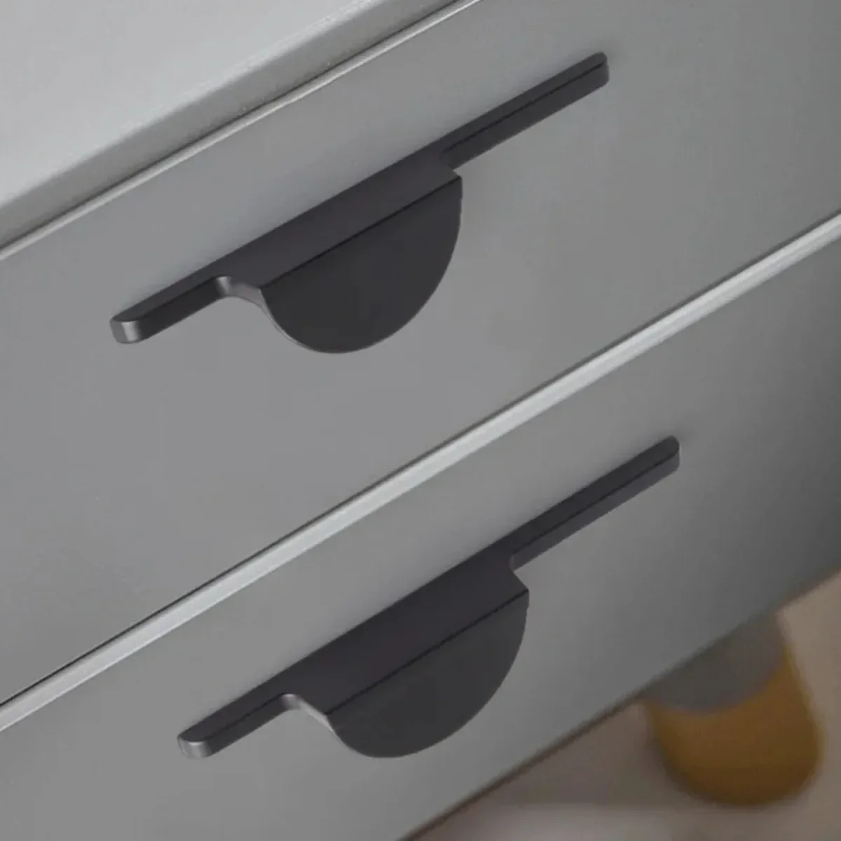 Minimalistische Halbkreis-Möbe – Restoration Hardware Furniture Used Bewertung und Preis